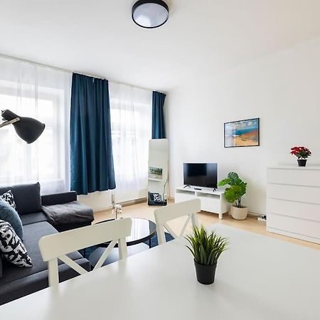 Beautiful 1 Bedroom Apartment Near Schoenbrunn Vienna Esterno foto